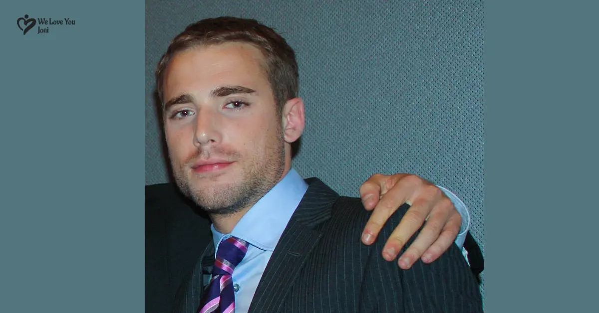 dustin milligan